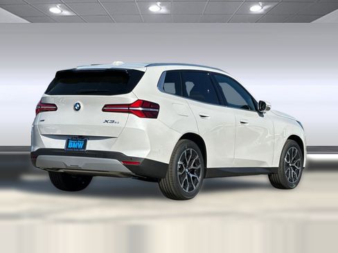 Used 2026 BMW X3 xDrive30i w/ Premium Package AWD/4WD image 9