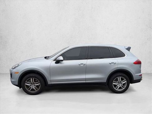 Used 2016 Porsche Cayenne AWD/4WD image 8
