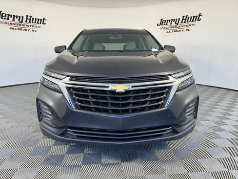 Used 2022 Chevrolet Equinox LS w/ LS Convenience Package FWD image 5