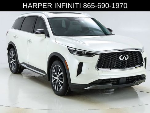 Used 2023 INFINITI QX60 Sensory w/ Vision Package AWD/4WD image 16