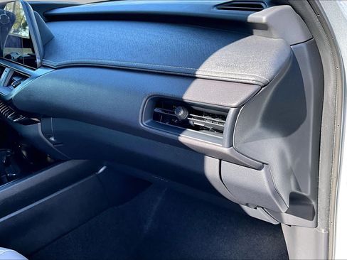 Certified 2024 Lexus UX 250h FWD image 17