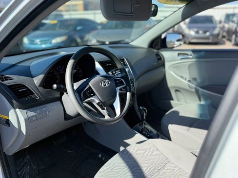 Used 2013 Hyundai Accent GLS w/ Premium Pkg image 13