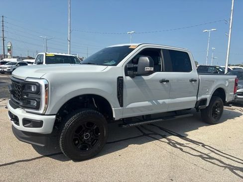 Used 2025 Ford F250 XL w/ STX Appearance Package AWD/4WD image 2
