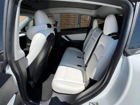 Used 2020 Tesla Model Y Long Range AWD/4WD image 15