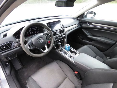 Used 2021 Honda Accord LX image 11