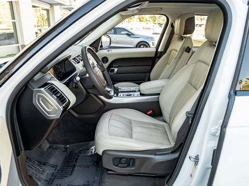 Used 2018 Land Rover Range Rover Sport HSE image 14