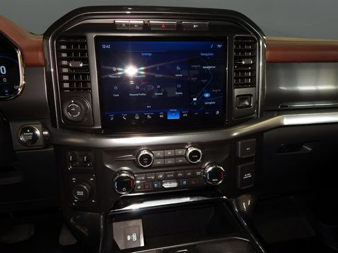 Used 2021 Ford F150 Lariat w/ Equipment Group 502A High AWD/4WD image 20