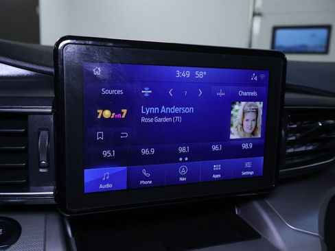 Used 2021 Ford Explorer XLT w/ Equipment Group 202A image 27