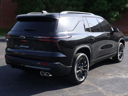 New 2026 Chevrolet Traverse LT w/ Midnight/Sport Edition FWD image 28