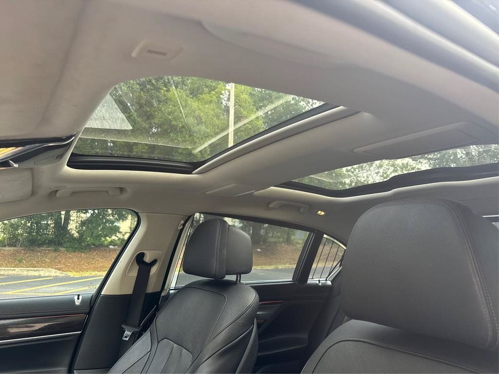 Used 2016 BMW 740i RWD image 12
