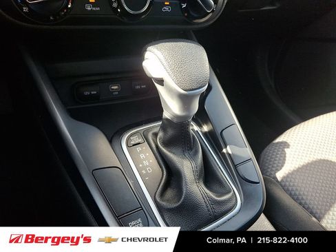 Used 2023 Kia Soul LX w/ Option Group 015 FWD image 17