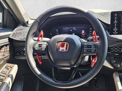 Used 2024 Honda Accord EX-L image 18