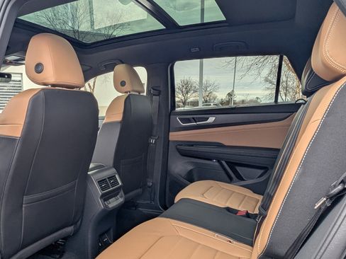 New 2026 Volkswagen Atlas Cross Sport SEL image 8