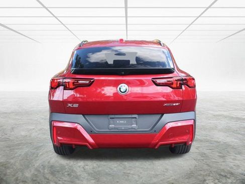 Used 2025 BMW X2 xDrive28i w/ Premium Package image 8