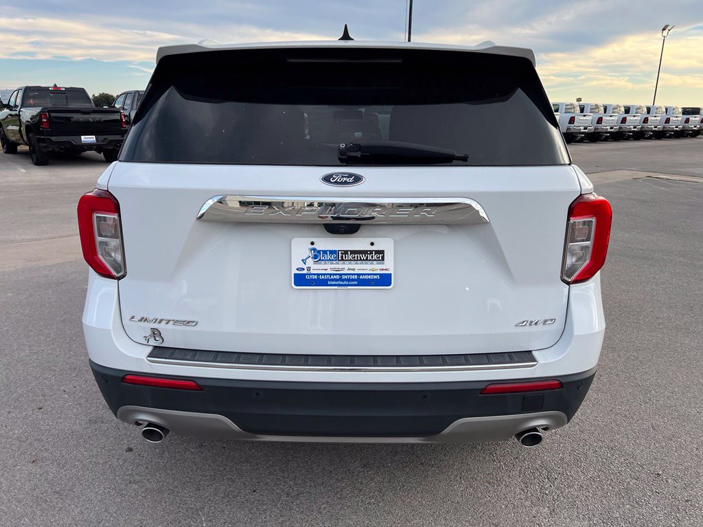 Used 2023 Ford Explorer Limited AWD/4WD image 4
