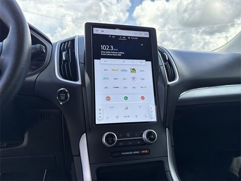 Certified 2022 Ford Edge SEL w/ Sport Appearance Package image 26