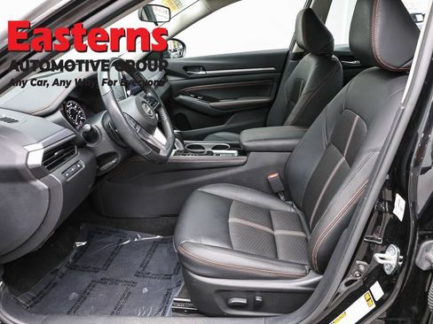 Used 2023 Nissan Altima 2.5 SR AWD/4WD image 14