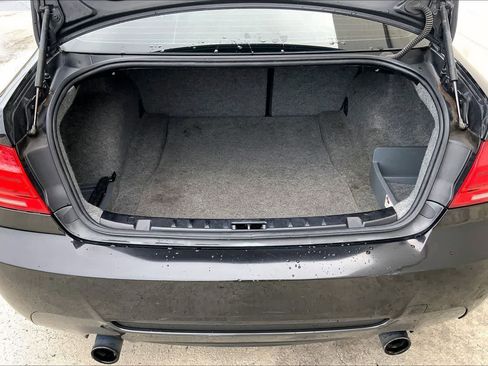 Used 2011 BMW 335i Coupe image 18