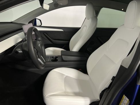 Used 2023 Tesla Model Y Long Range image 20