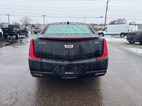 Used 2018 Cadillac XTS Luxury image 6