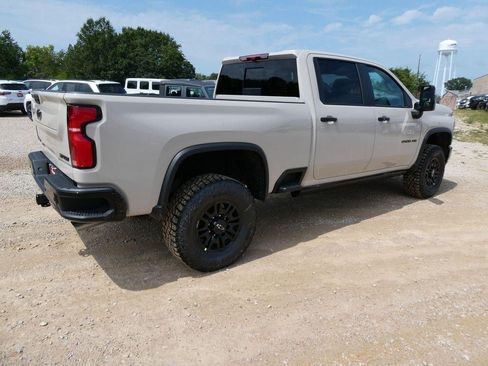 New 2026 Chevrolet Silverado 2500 ZR2 w/ LPO, Dark Essentials Package AWD/4WD image 4