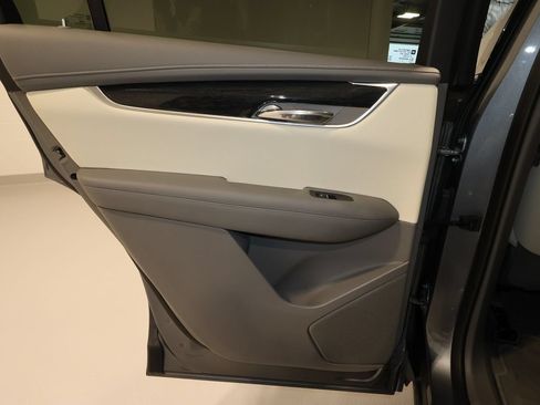 Certified 2022 Cadillac XT6 Premium Luxury w/ Technology Package AWD/4WD image 21