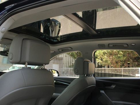 Used 2019 Audi Q5 2.0T Premium Plus w/ Premium Plus Package AWD/4WD image 21