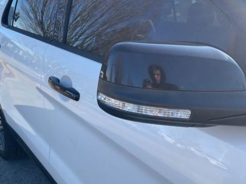 Used 2017 Ford Explorer Sport w/ Equipment Group 401A image 16