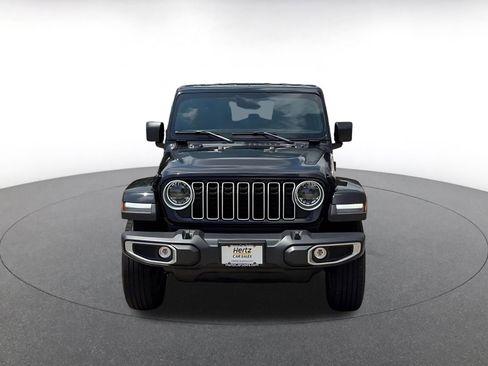 Used 2025 Jeep Wrangler Unlimited Sahara AWD/4WD image 4