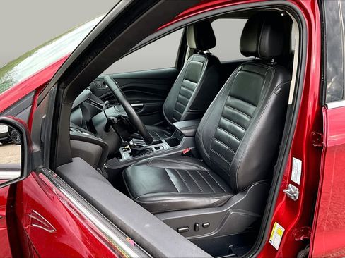 Used 2017 Ford Escape Titanium AWD/4WD image 10