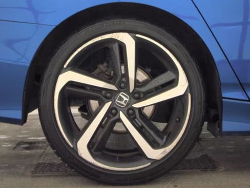 Used 2019 Honda Accord Sport image 7