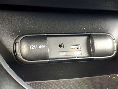 Used 2018 Kia Soul + image 17