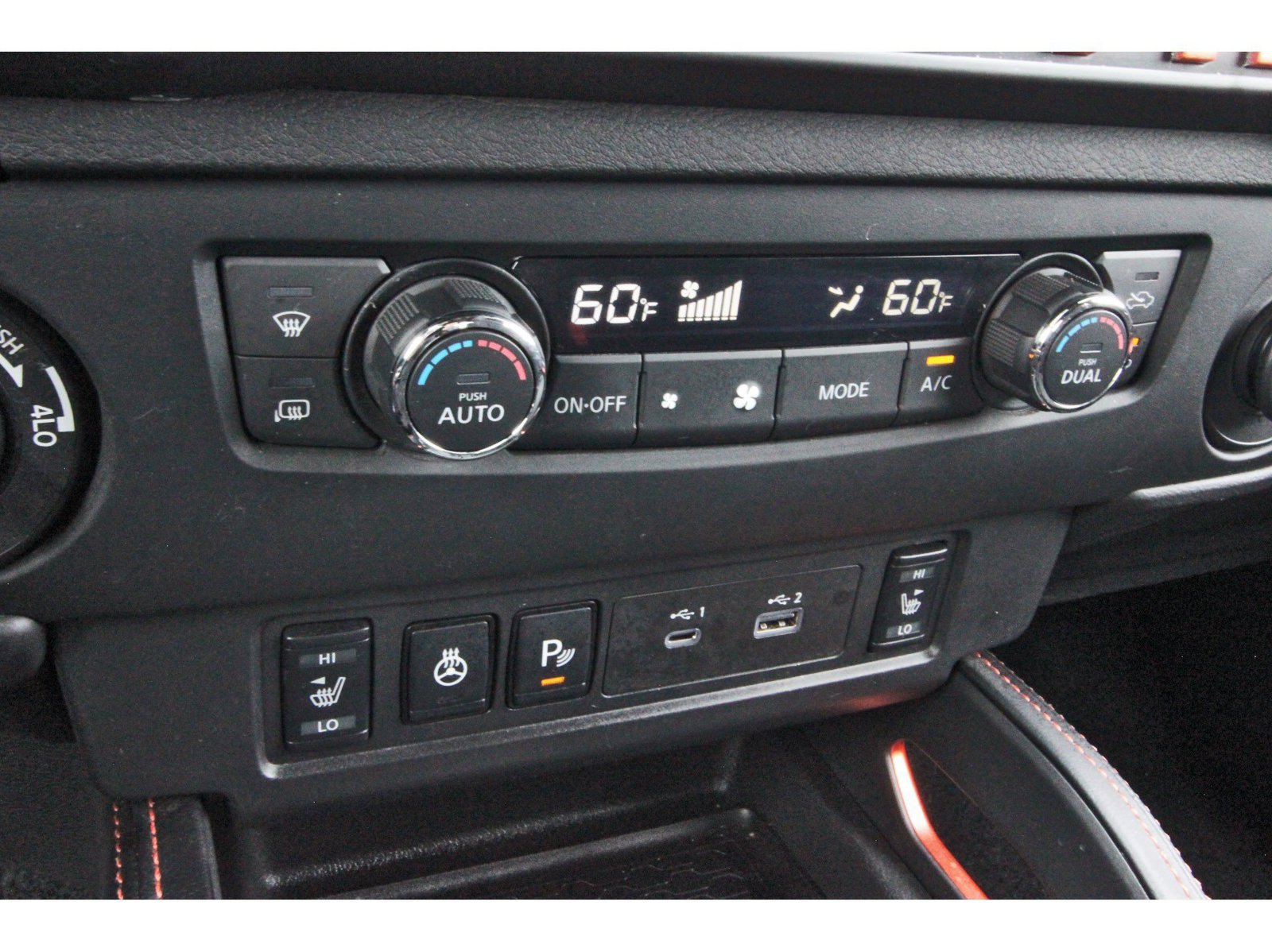 Certified 2025 Nissan Frontier PRO-4X w/ Pro Convenience Package AWD/4WD image 29