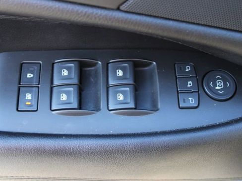 Used 2016 Cadillac Escalade Luxury RWD image 14