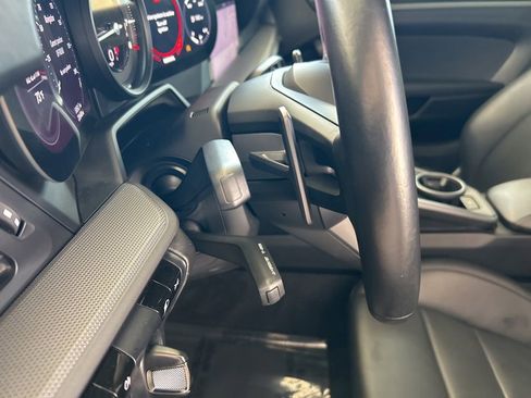 Used 2021 Porsche 911 Carrera image 31