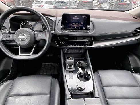 Used 2022 Nissan Rogue SV w/ SV Premium Package image 14