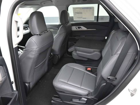 New 2026 Ford Explorer Active image 22