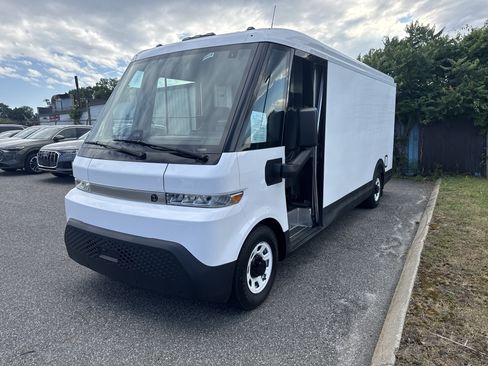 Used 2024 Chevrolet Brightdrop 600 w/ Battery Pack, Max Range AWD/4WD image 2