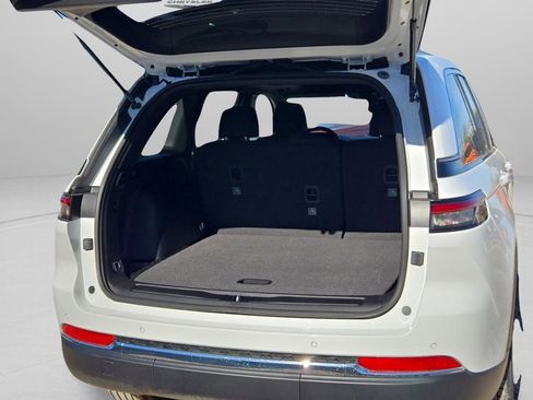 New 2025 Jeep Grand Cherokee Laredo X RWD image 26