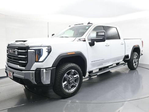 New 2026 GMC Sierra 3500 SLE w/ SLE Value Package AWD/4WD image 1