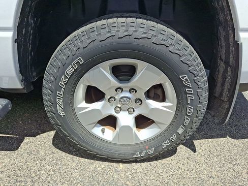 Used 2020 RAM 1500 Big Horn AWD/4WD image 6
