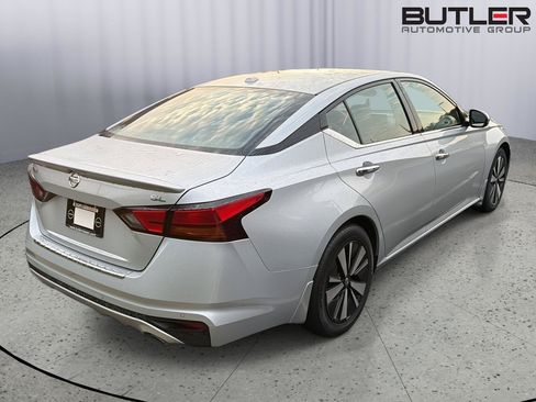 Used 2022 Nissan Altima 2.5 SL FWD image 8