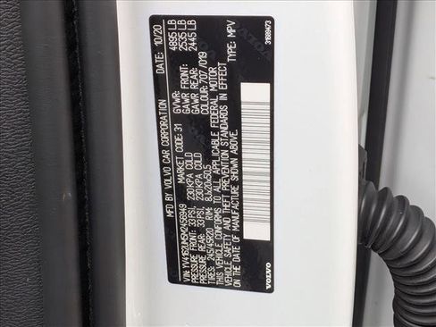 Used 2021 Volvo XC40 T5 R-Design w/ Climate Package image 27