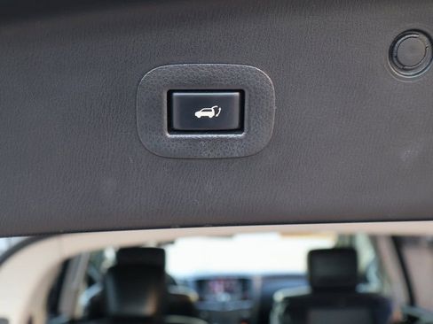 Used 2020 Nissan Armada Platinum w/ Captain's Chairs Package image 12