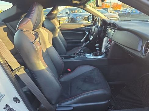 Used 2016 Subaru BRZ Limited w/ Popular Package #2 image 10