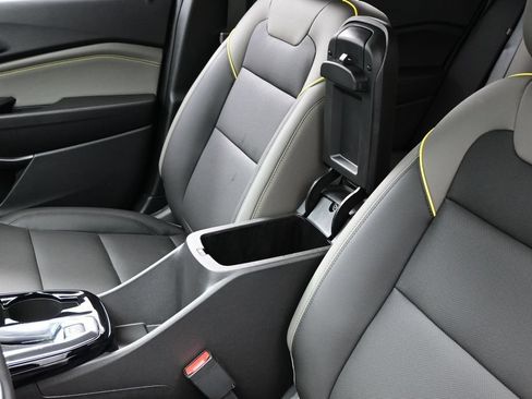 New 2026 Chevrolet Trax ACTIV w/ Driver Confidence Package FWD image 37