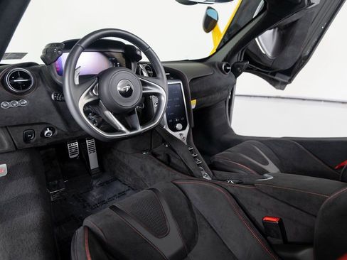 New 2024 McLaren 750S Spider image 17