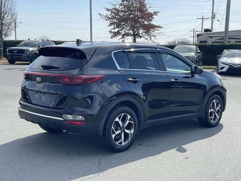 Certified 2022 Kia Sportage LX image 12