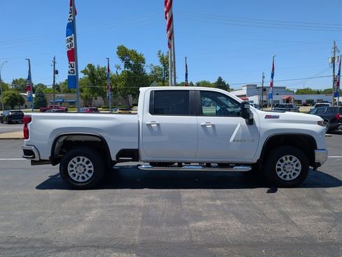 Used 2024 Chevrolet Silverado 3500 LT w/ Convenience Package AWD/4WD image 6
