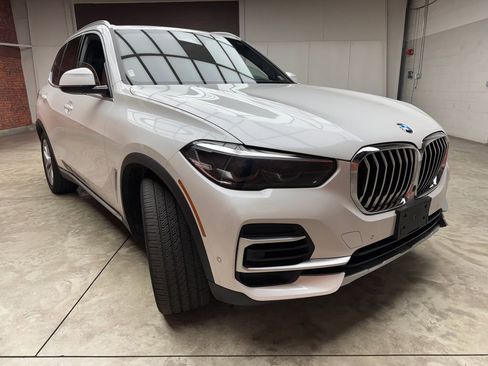 Certified 2023 BMW X5 xDrive40i w/ Premium Package AWD/4WD image 7